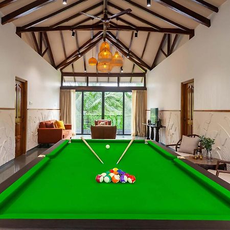 Villa Sereno By Stayvista - An Elegant And Entertaining Retreat Featuring A Swimming Pool, Outdoor Jacuzzi, Modern Interiors, And A Snooker Table Alībāg Exterior photo