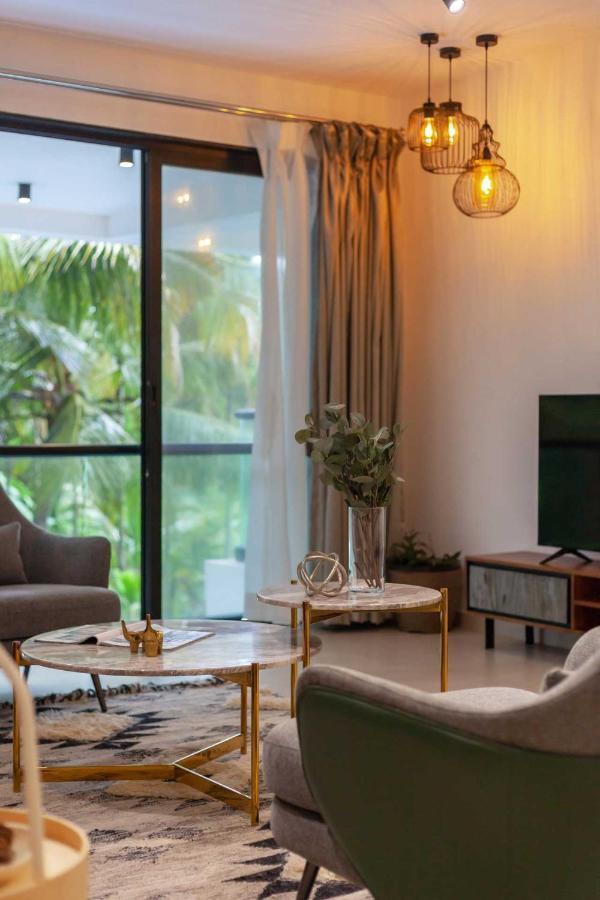 Villa Sereno By Stayvista - An Elegant And Entertaining Retreat Featuring A Swimming Pool, Outdoor Jacuzzi, Modern Interiors, And A Snooker Table Alībāg Exterior photo