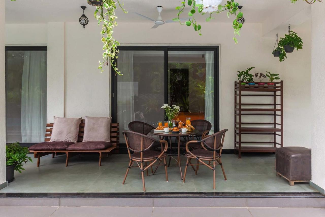 Villa Sereno By Stayvista - An Elegant And Entertaining Retreat Featuring A Swimming Pool, Outdoor Jacuzzi, Modern Interiors, And A Snooker Table Alībāg Exterior photo