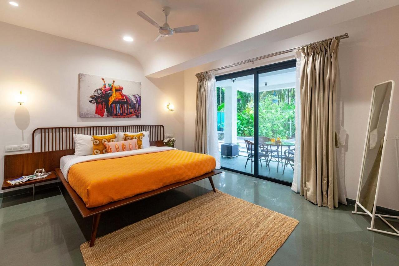 Villa Sereno By Stayvista - An Elegant And Entertaining Retreat Featuring A Swimming Pool, Outdoor Jacuzzi, Modern Interiors, And A Snooker Table Alībāg Exterior photo