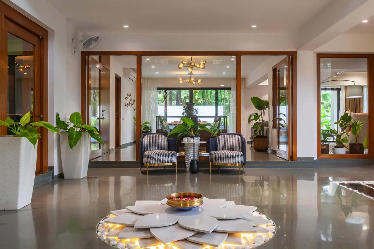 Villa Sereno By Stayvista - An Elegant And Entertaining Retreat Featuring A Swimming Pool, Outdoor Jacuzzi, Modern Interiors, And A Snooker Table Alībāg Exterior photo