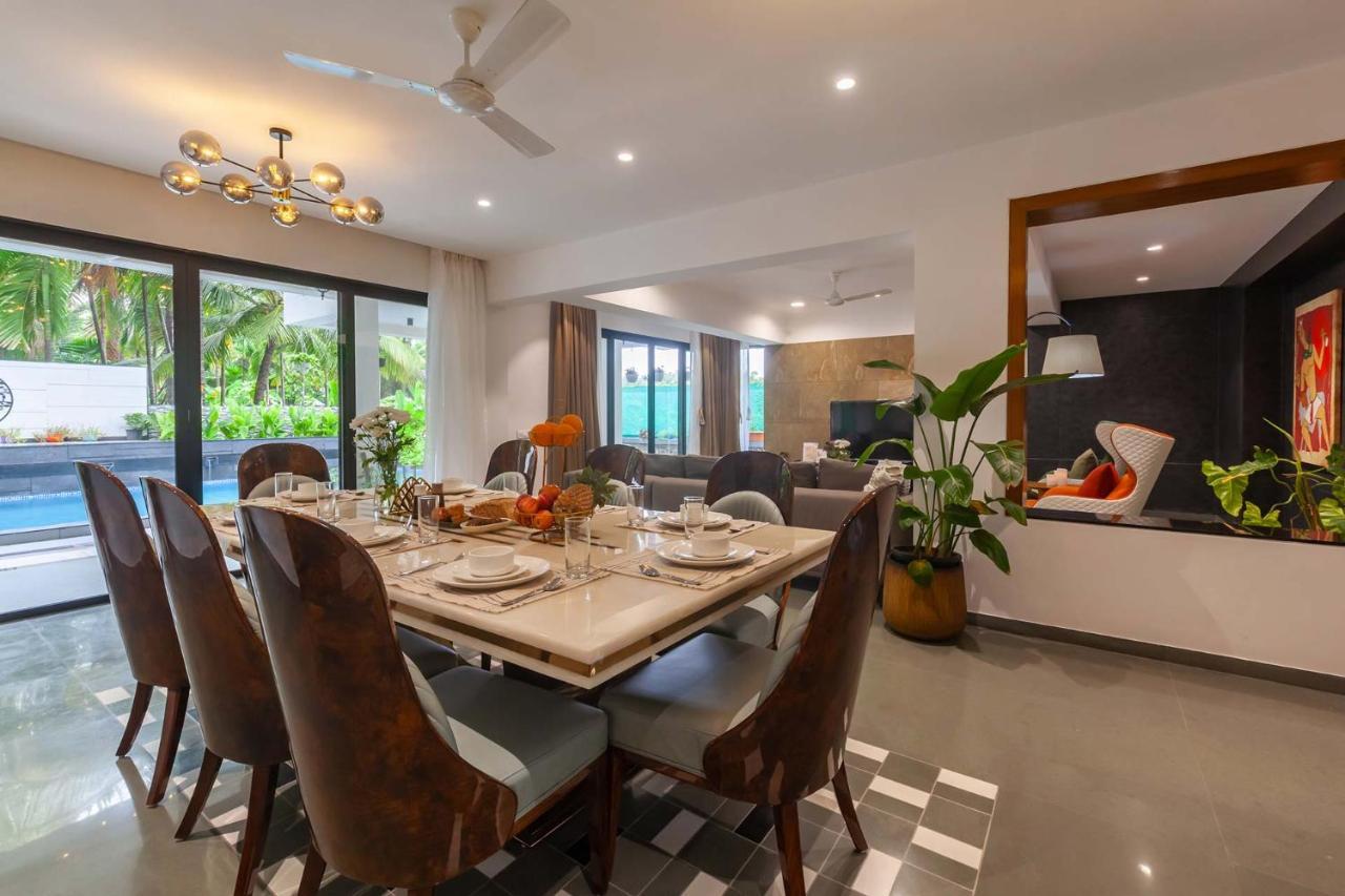 Villa Sereno By Stayvista - An Elegant And Entertaining Retreat Featuring A Swimming Pool, Outdoor Jacuzzi, Modern Interiors, And A Snooker Table Alībāg Exterior photo