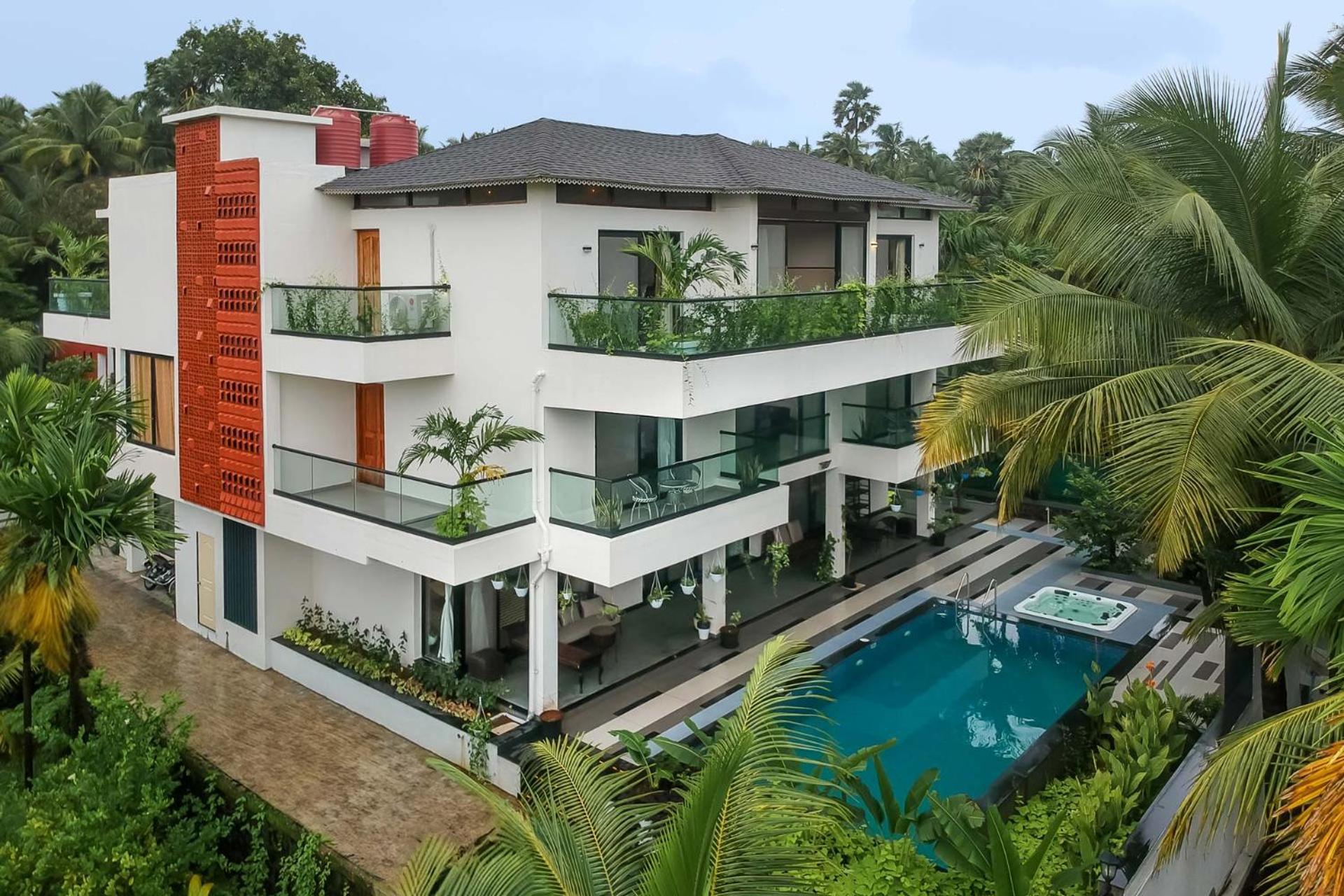 Villa Sereno By Stayvista - An Elegant And Entertaining Retreat Featuring A Swimming Pool, Outdoor Jacuzzi, Modern Interiors, And A Snooker Table Alībāg Exterior photo